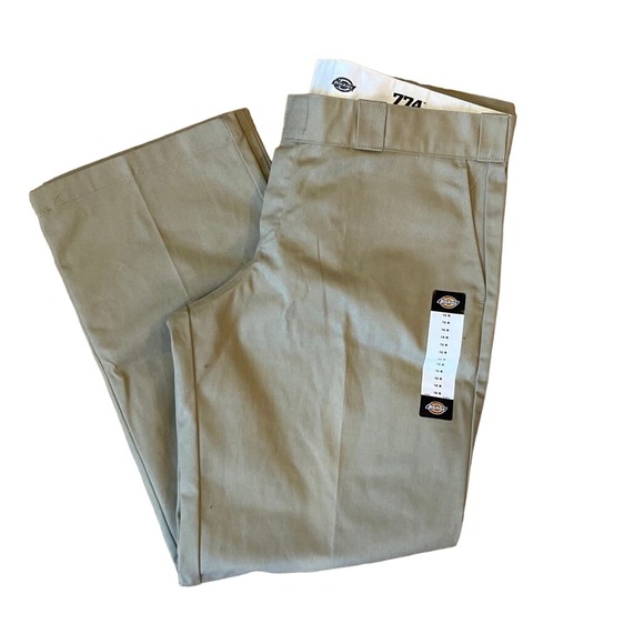 NWT Womens Dickie's  774‎ Original Fit Khaki Work Pants sz 16R - Picture 1 of 5